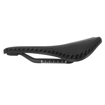 SELLE 3D CARBONE T800 NOIR OUVERTE 245x155 RAIL CARBONE MAT